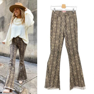 Show Me Your Mumu Berkeley Bells Queen‎ Cobra Snake Jeans Size 26
